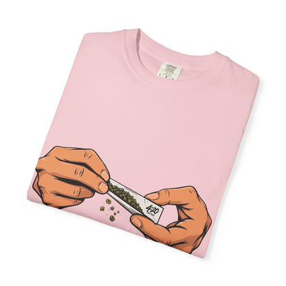 Rolling Joint Graphic T-Shirt — "Fumo y Olvido" 4:20 Streetwear